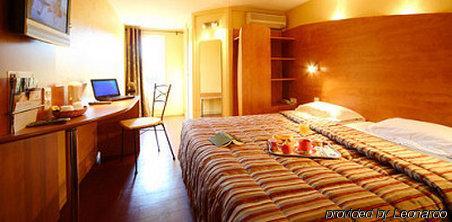 Brit Sud Le Calendal Hotel