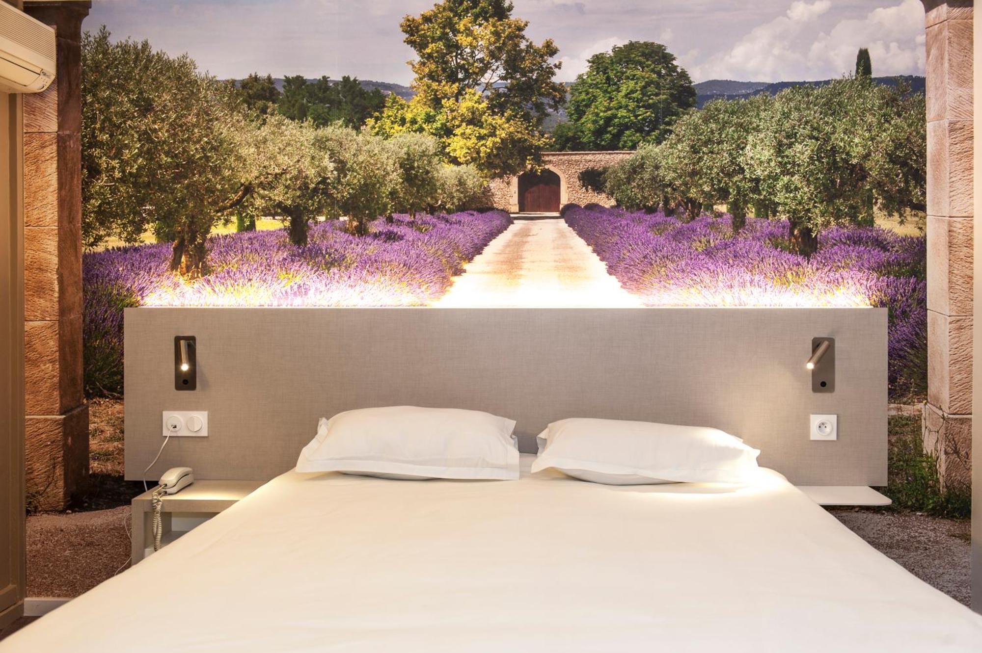 Brit Sud Le Calendal Hotel